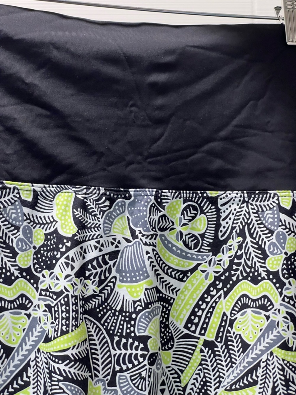 Title Nine Aquamini Swim Skirt Medium Chartreuse Paisley UPF 50 SurFlex - Picture 2 of 4